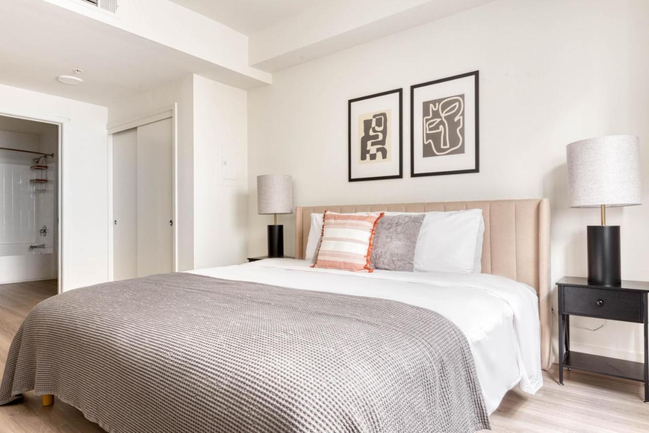 North Hollywood 2br W Gym Pool Bbq Nr Shops Lax-971 *